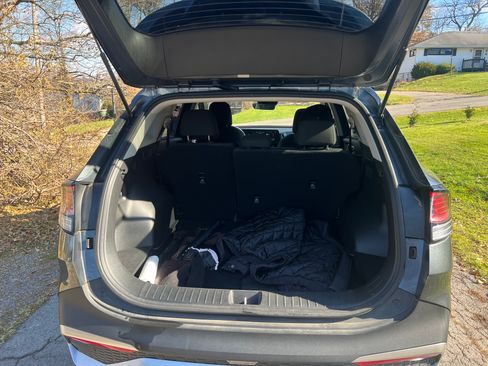 Used 2023 Kia Sportage LX image 8