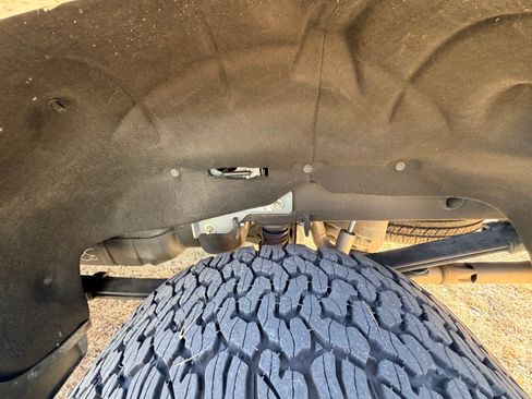 Used 2023 Chevrolet Silverado 1500 RST image 18