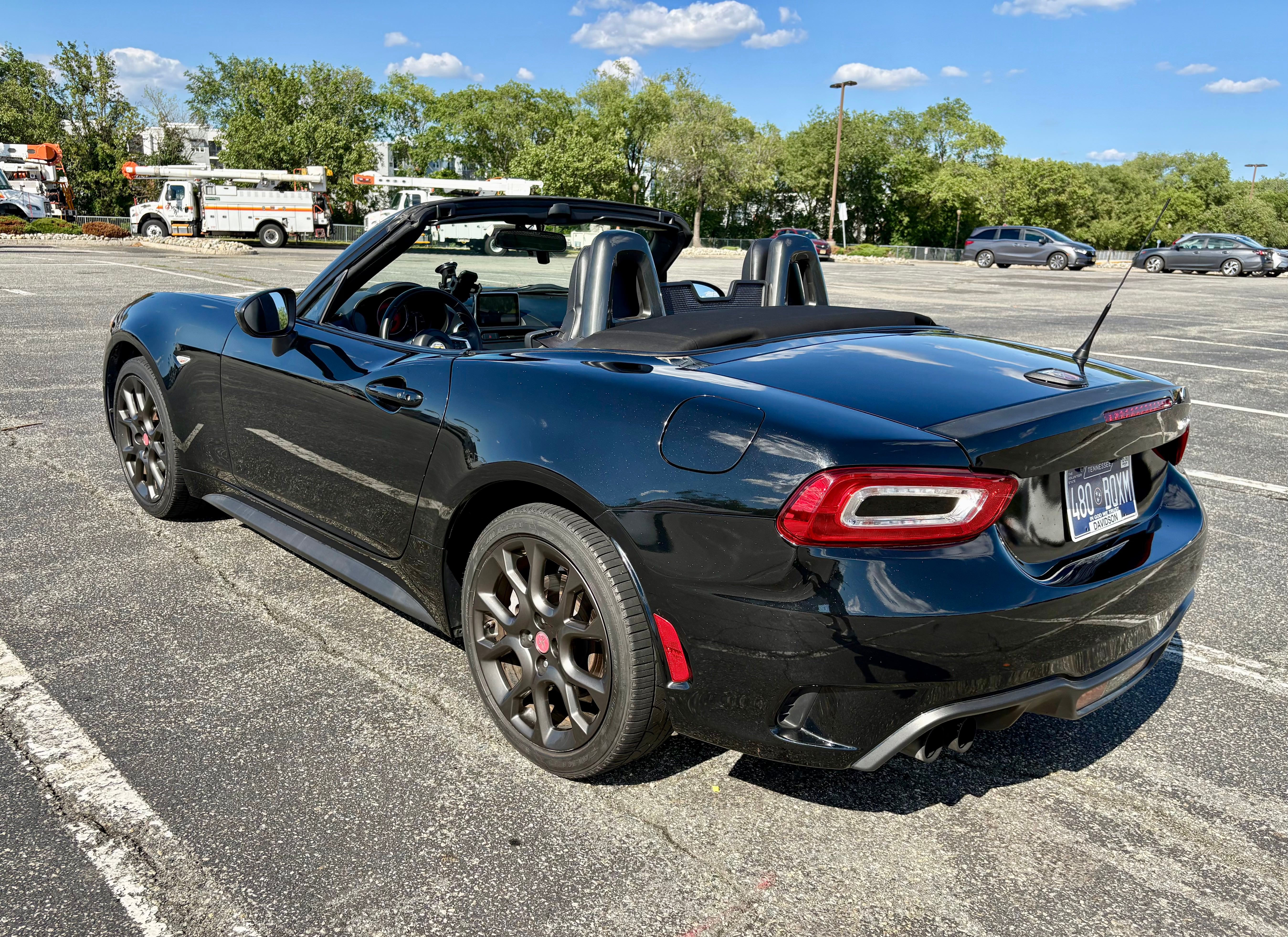 Used 2017 FIAT 124 Spider Abarth RWD image 2