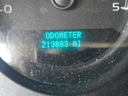 Used 2007 GMC Sierra 2500 SLT w/ Z71 Off-Road Package image 13