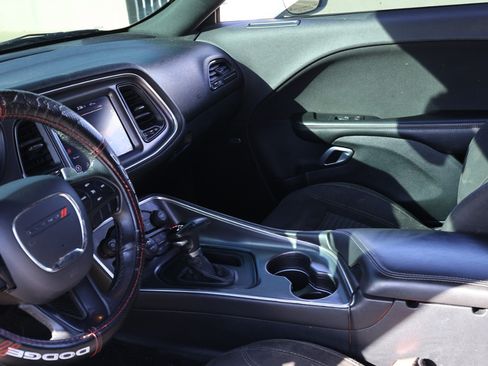 Used 2017 Dodge Challenger SXT w/ Blacktop Package image 11