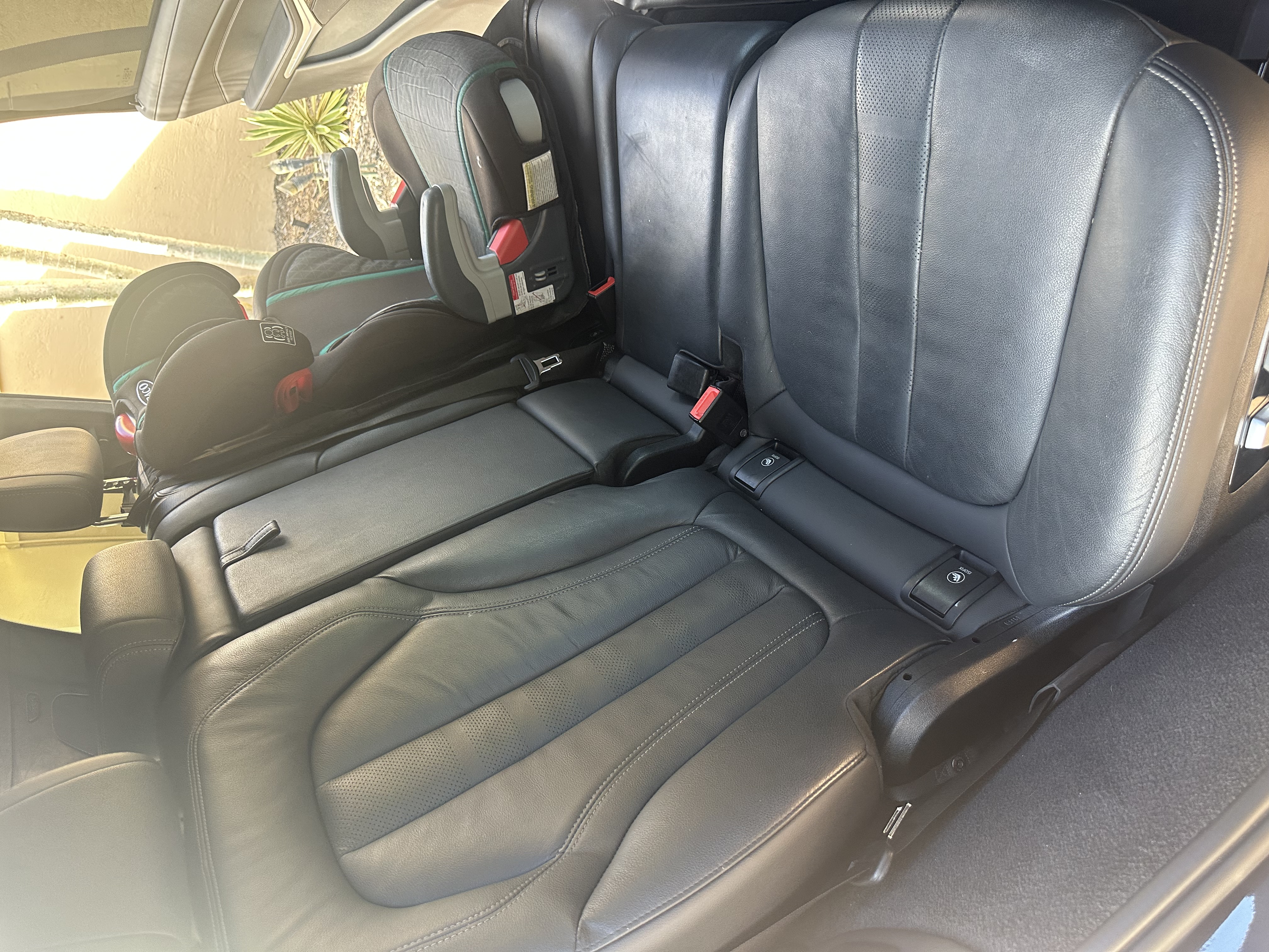 Used 2022 BMW X7 M50i w/ Cold Weather Package AWD/4WD image 16