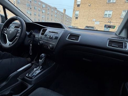 Used 2014 Honda Civic HF image 6