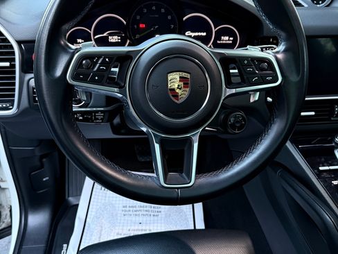 Used 2019 Porsche Cayenne E-Hybrid AWD/4WD image 14