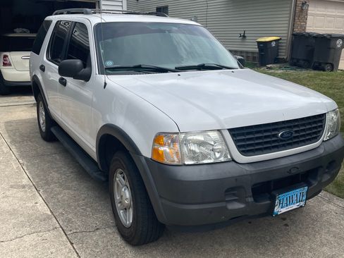 Used 2003 Ford Explorer Sport XLS AWD/4WD image 2