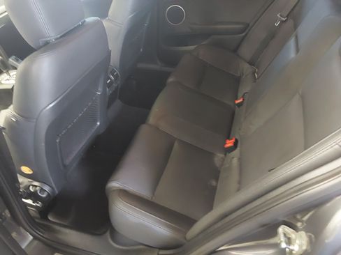 Used 2009 Pontiac G8 GXP image 14