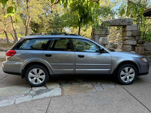 Used 2008 Subaru Outback 2.5i image 2