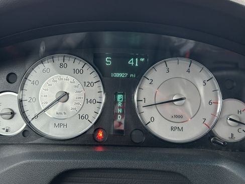 Used 2010 Chrysler 300 C w/ Luxury Group II image 9