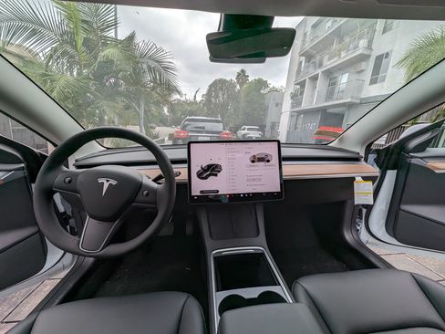 Used 2022 Tesla Model 3 Standard Sedan 4D image 15