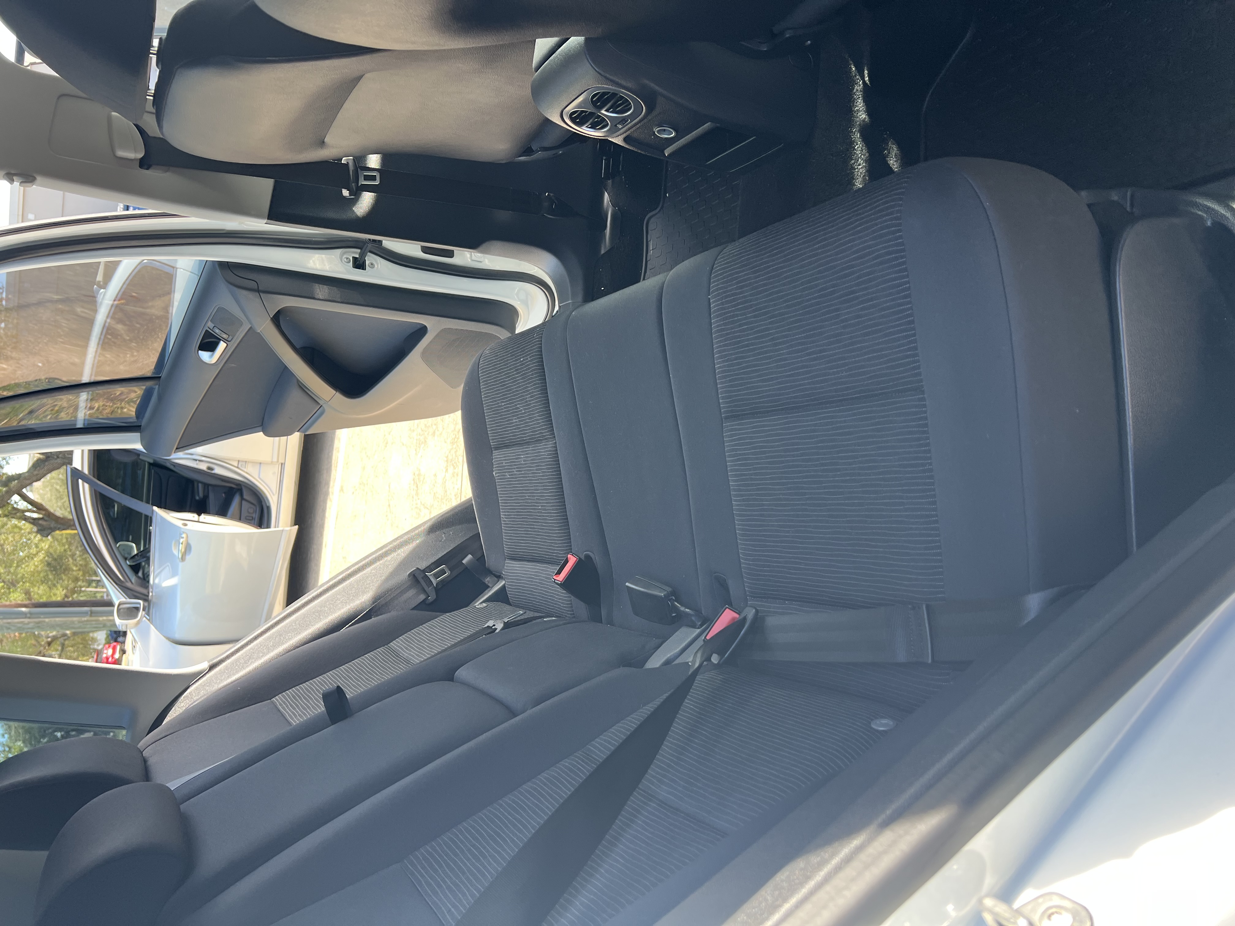 Used 2017 Volkswagen Tiguan S FWD image 9