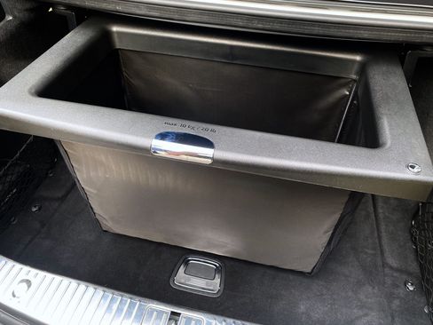 Used 2015 Mercedes-Benz S 63 AMG 4MATIC Sedan image 24