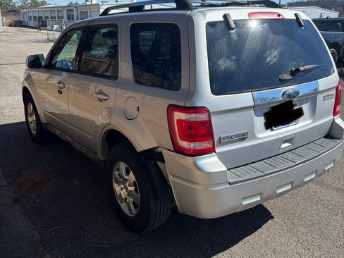 Used 2011 Ford Escape Limited w/ 301A Rapid Spec Order Code image 9