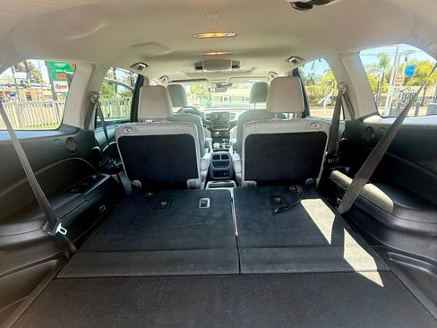 Used 2019 Honda Pilot Touring image 14
