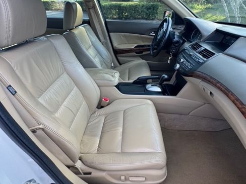 Used 2010 Honda Accord EX-L image 20