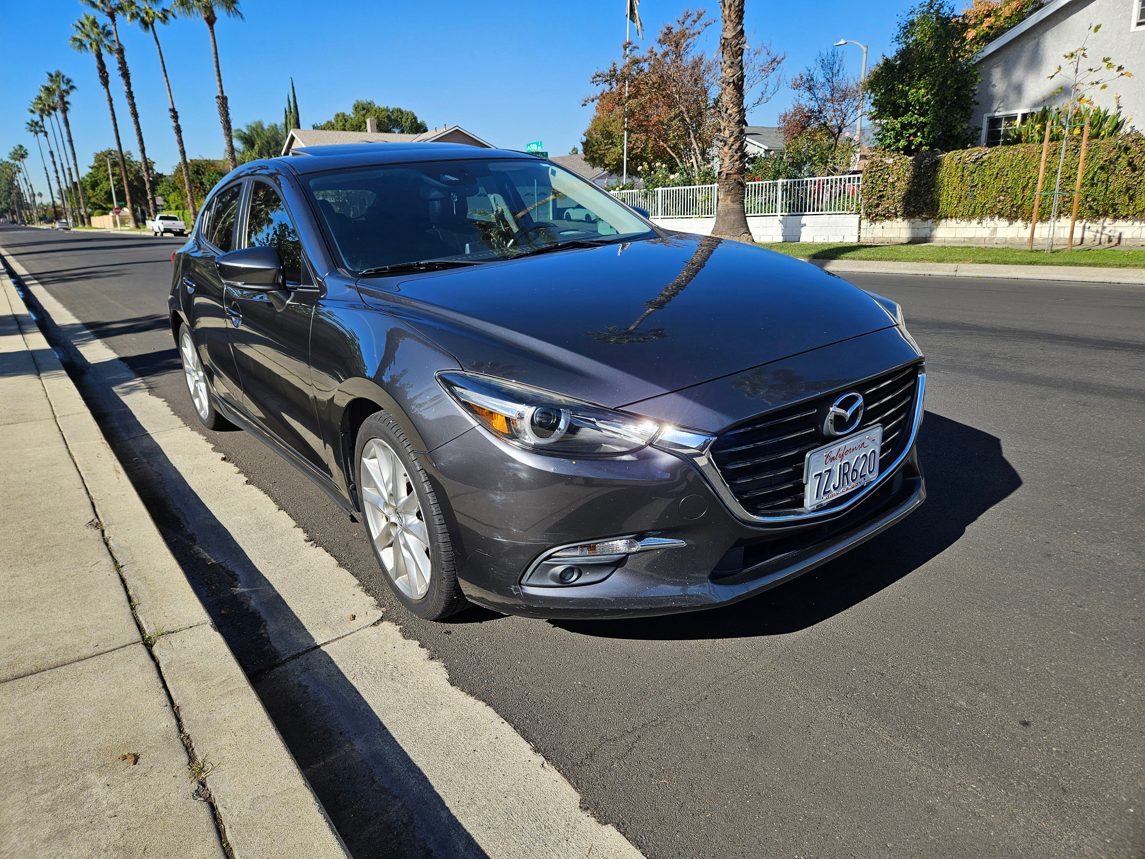 Used 2017 MAZDA MAZDA3 Grand Touring FWD image 1