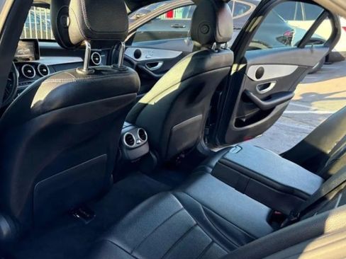 Used 2018 Mercedes-Benz C 300 Sedan image 4