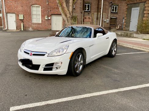 Used 2007 Saturn Sky w/ Premium Trim Pkg image 1