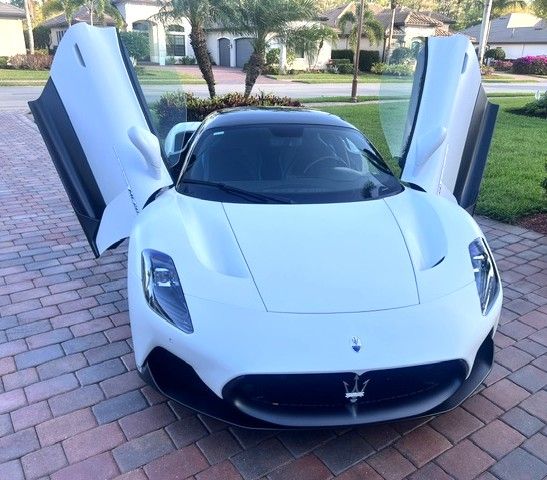 Used 2022 Maserati MC20 Coupe RWD image 5
