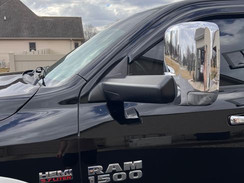 Used 2013 RAM 1500 Laramie w/ Convenience Group image 6