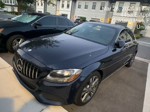Used 2015 Mercedes-Benz C 300 Sedan image 2