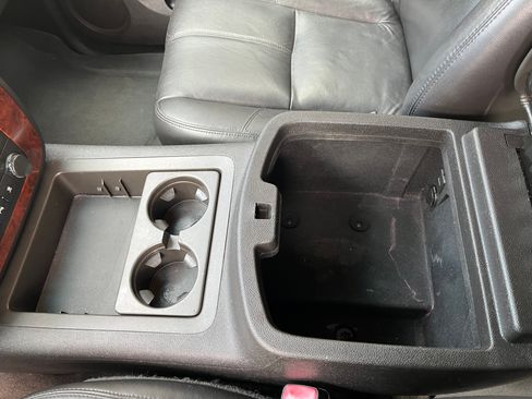 Used 2011 Chevrolet Tahoe LT AWD/4WD image 27
