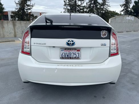 Used 2012 Toyota Prius Three image 8
