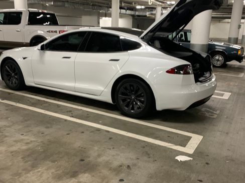 Used 2019 Tesla Model S Long Range image 4