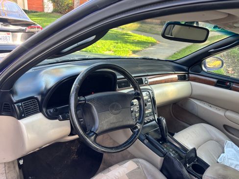 Used 1997 Lexus SC 300 Coupe image 2