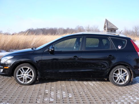 Used 2012 Hyundai Elantra image 4