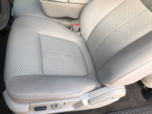 Used 2010 Ford F150 XLT image 5