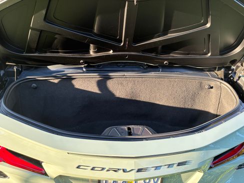 Used 2024 Chevrolet Corvette Stingray Premium Conv w/ Stealth Interior Trim Package image 6