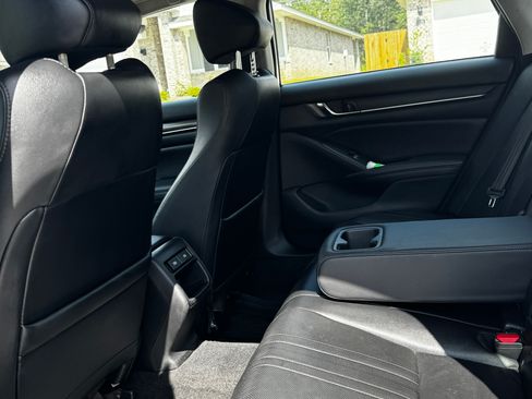 Used 2021 Honda Accord Sport Special Edition image 6