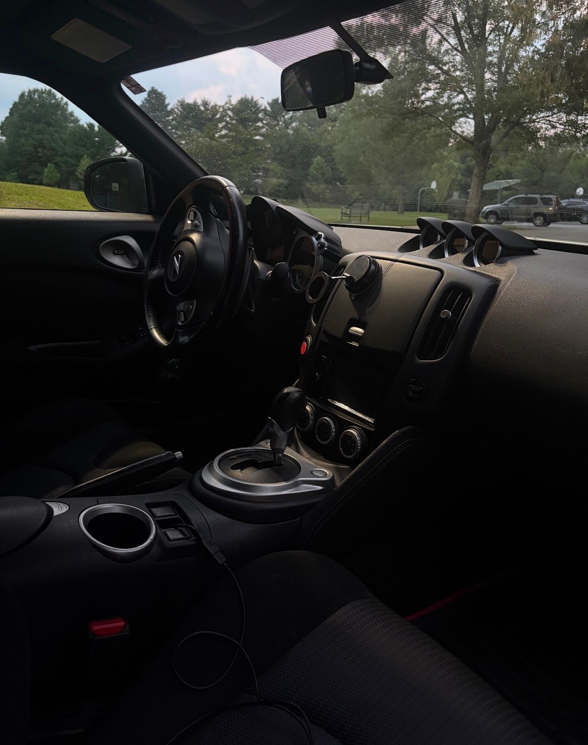 Used 2009 Nissan 370Z Coupe RWD image 5