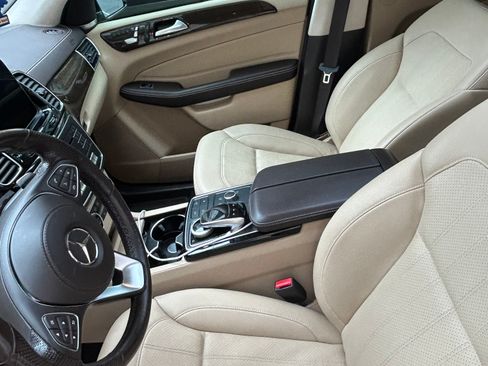 Used 2018 Mercedes-Benz GLS 450 4MATIC image 10