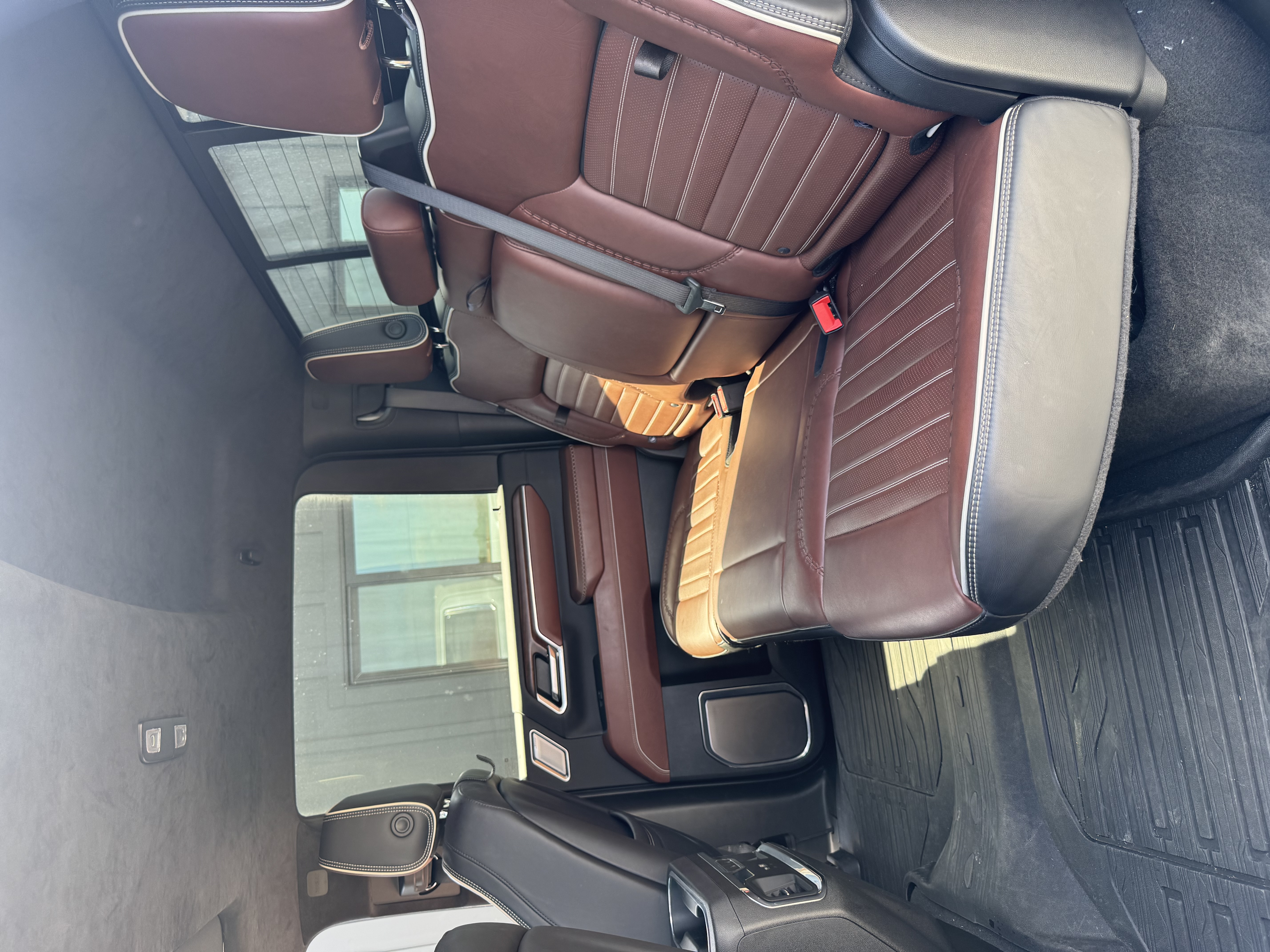 Used 2024 GMC Sierra 2500 Denali Ultimate AWD/4WD image 11