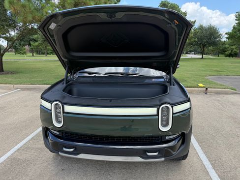Used 2023 Rivian R1S Adventure AWD/4WD image 20