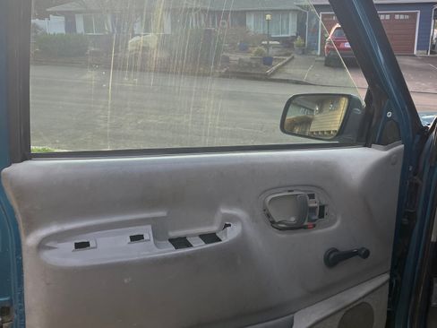 Used 1998 Chevrolet Silverado 1500 4x4 Extended Cab w/ Comfort & Convenience Pkg image 9