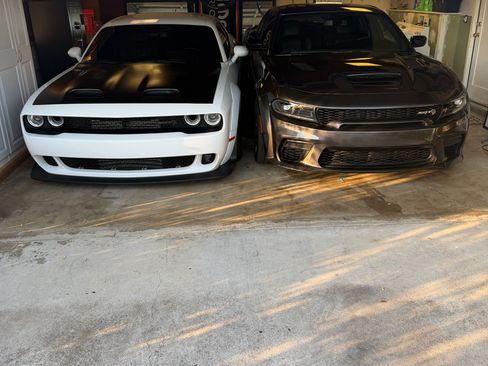 Used 2023 Dodge Charger SRT Hellcat w/ Harman/Kardon Audio Group RWD image 8