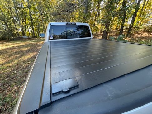 Used 2018 RAM 3500 Laramie Longhorn image 12