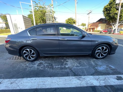 Used 2016 Honda Accord EX-L image 4