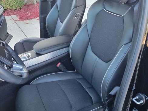 Used 2024 Genesis GV70 2.5T w/ Sport Prestige Package image 18