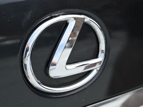 Used 2011 Lexus LS 460 L w/ Luxury Pkg AWD/4WD image 16