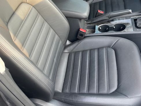 Used 2016 Volkswagen Passat 3.6 SEL Premium FWD image 16