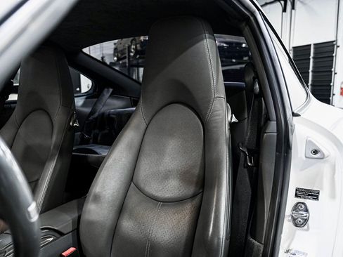 Used 2009 Porsche 911 GT3 RS image 21