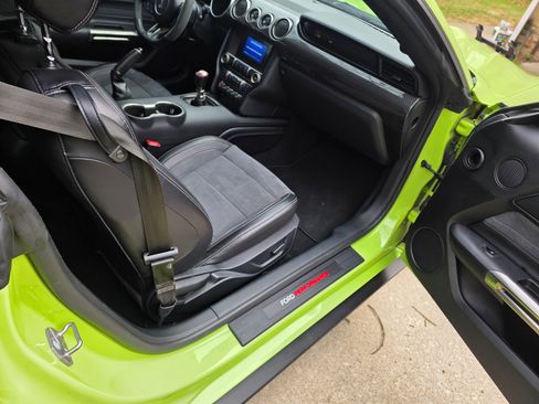 Used 2020 Ford Mustang Shelby GT350 w/ Technology Package image 2