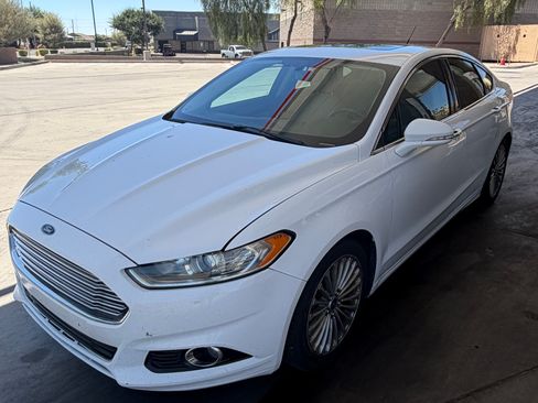 Used 2015 Ford Fusion Titanium FWD image 2