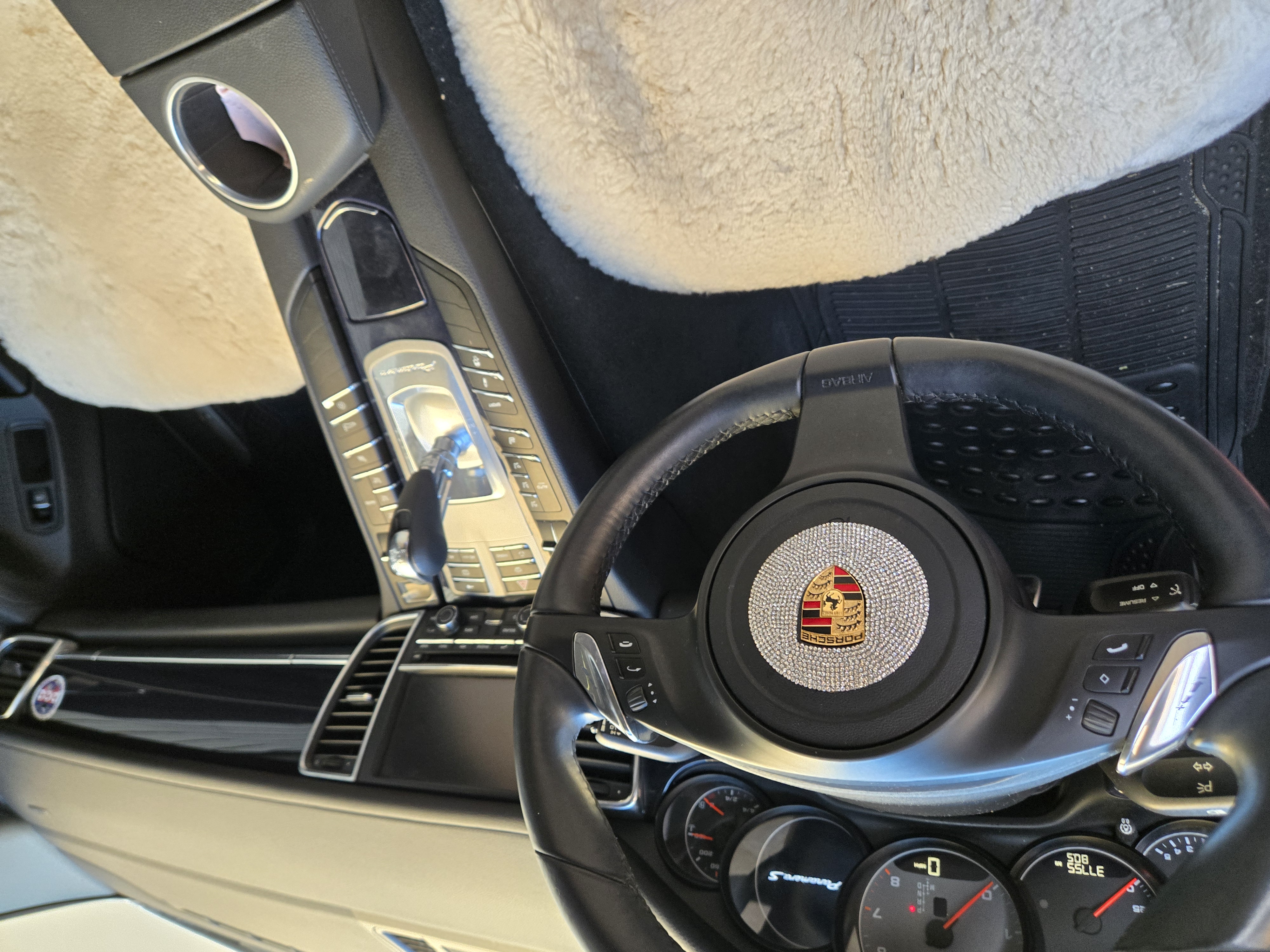 Used 2010 Porsche Panamera S RWD image 2