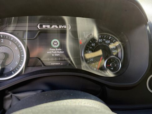 Used 2023 RAM 1500 Laramie image 9