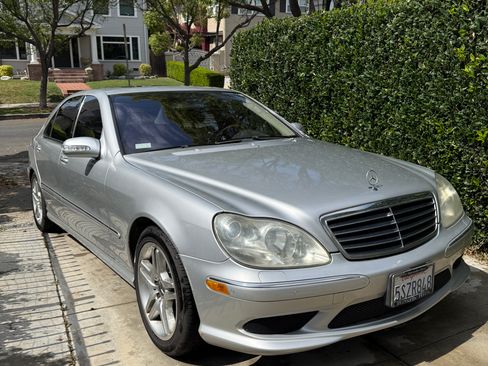 Used 2006 Mercedes-Benz S 500 image 2