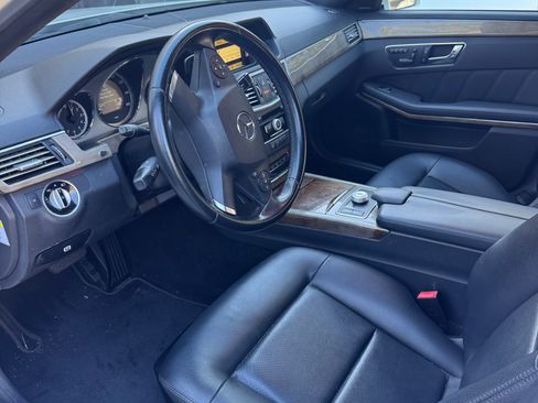 Used 2011 Mercedes-Benz E 350 Sedan image 4